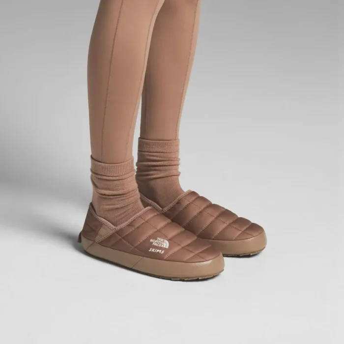 North Face x SKIMS ThermoBall Traction Mules V Sienna